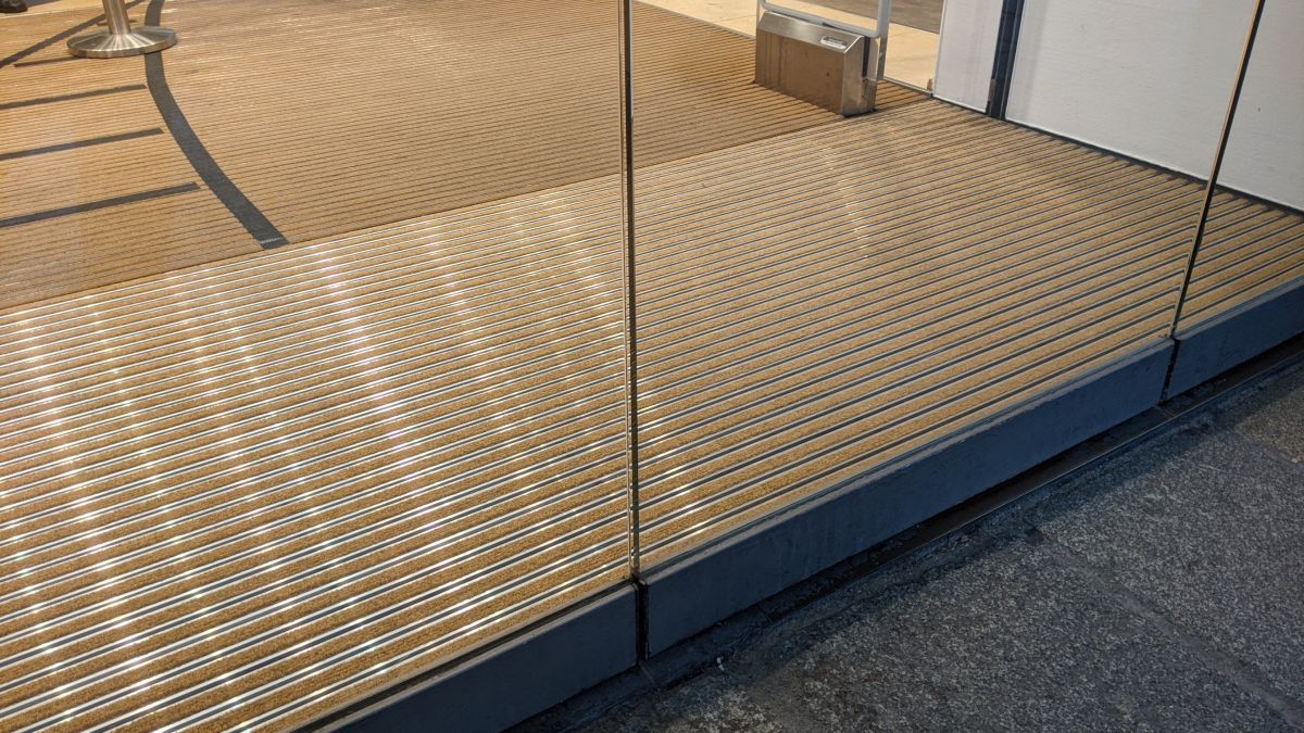 Peek & Cloppenburg Rosenheim - Foto 6